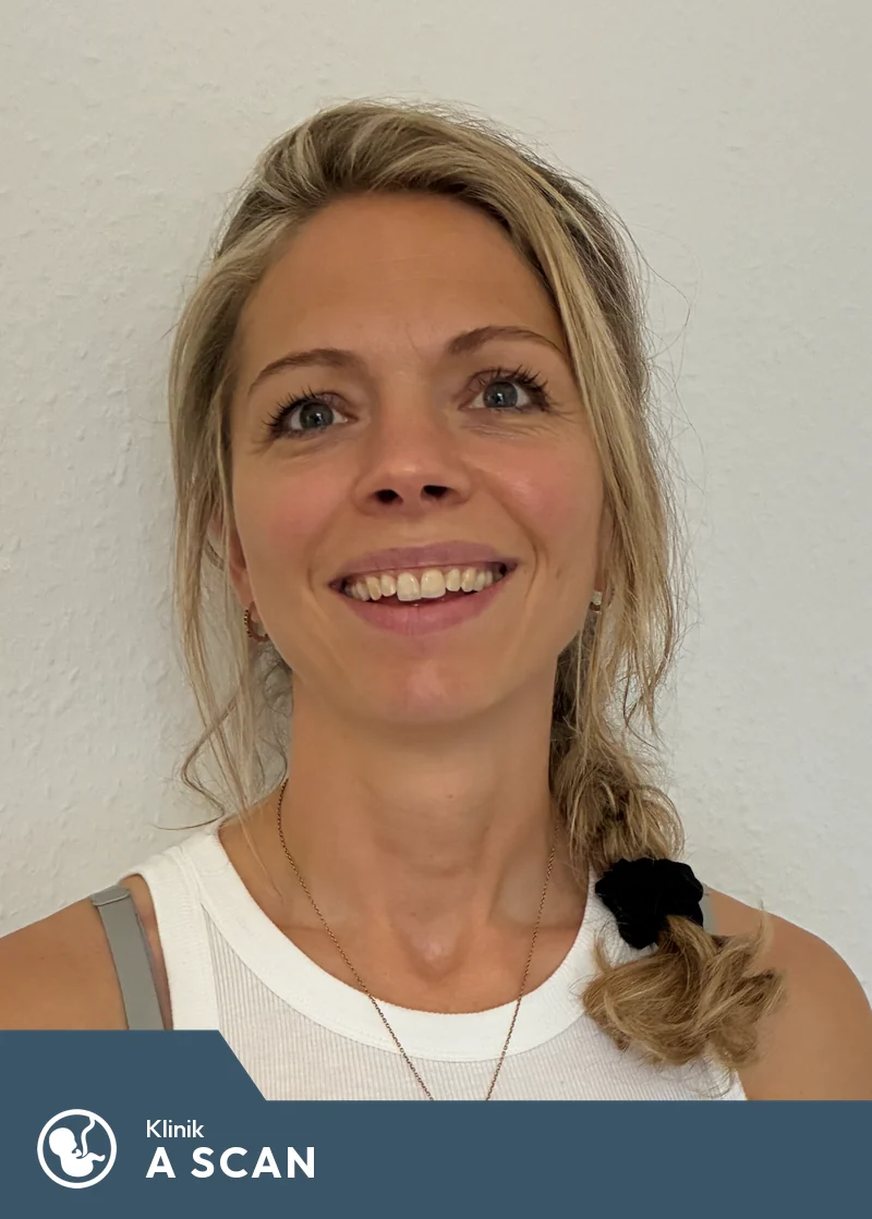 Rosa Skov — Jordemoder & Sonograf hos Klinik A-SCAN